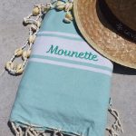 fouta menthe brodée